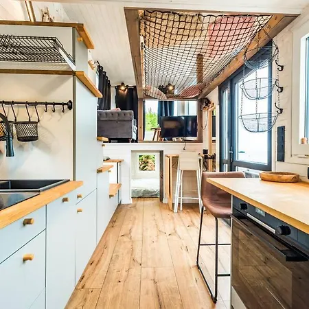 Jacuzzi Tiny-house Face Evasion Sur La Falaise شاليه